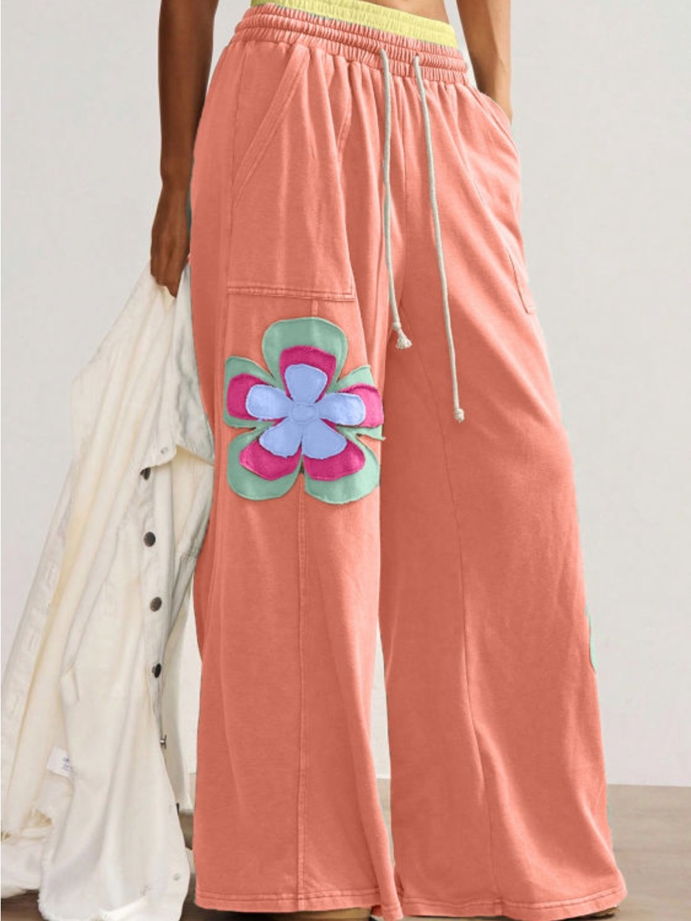 Women’s Wide-Leg Floral Appliqué Pants - Coral - Picture 4 of 9